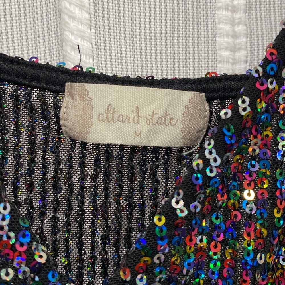 Alter’d State‎ Sequin Mesh Top Faux Wrap V Neck multicolored Size M - Picture 3 of 11